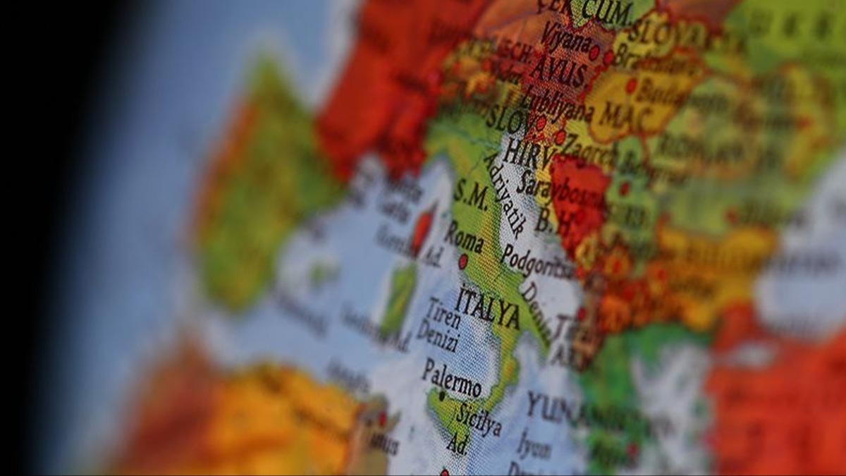 Slovenya'dan T�rkiye'ye 'f�ze' dayan��mas�: �ran'� k�n�yoruz