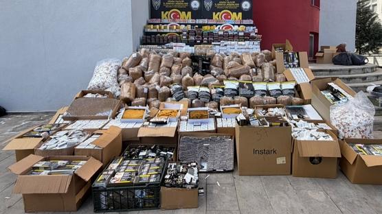 Adana'da ka�ak��l�k �etesi ��kertildi: Onlarca ��pheli k�sk�vrak yakaland�