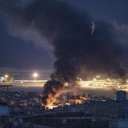 Katil �srail onlarca hedefi bombalad�