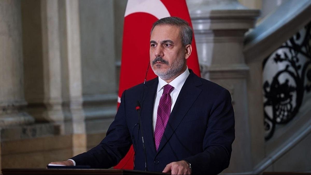 B�lgesel gerilim diplomasi masas�nda: Bakan Fidan, Avusturyal� mevkida�� Meinl-Reisinger  ile g�r��t�