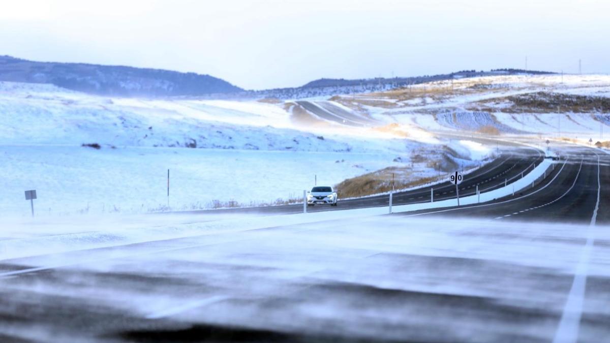 ��� tehlikesi! Ardahan-�av�at kara yolu ula��ma kapat�ld�