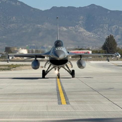 T�rk F-16'lar� g�veni per�inledi