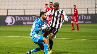 Manisa FK, Sar�yer'i 3 golle ge�ti