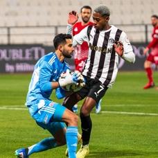 Manisa FK, Sar�yer'i 3 golle ge�ti