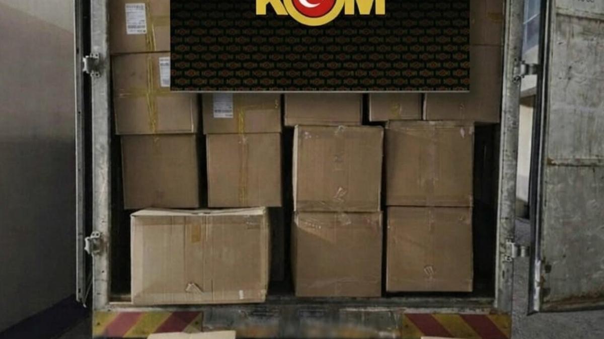 Ticaret Bakanl���'ndan b�y�k operasyon! Milyar liral�k ka�ak e�ya yakaland�