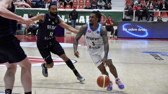 Alia�a Petkimspor sahas�nda ma�lup