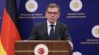 Alman bakandan 'birlikte �al��al�m' teklifi