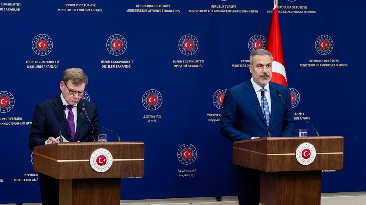 '�ran'da i� sava� planlar�na kar��y�z'