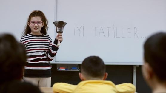 �kinci ara tatil yar�n ba�l�yor: 18 milyon ��renci i�in son ders zili yar�n �alacak