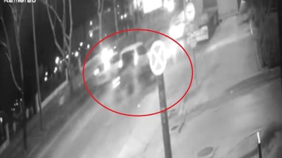 �kiye b�l�nen ara�tan sa� kurtuldu! Feci kaza saniye saniye kameraya yans�d�