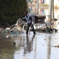Kenya'da sel facias�: Can kayb� y�kseldi