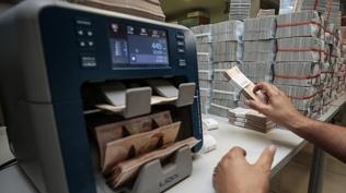 KKM'de gerilme s�r�yor! Mevduat 2 milyar�n alt�na indi