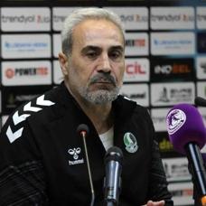 Mustafa Dalc�: Koca bir �ehrin gelece�iyle oynand���n� d���n�yorum