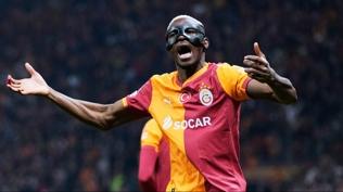 Victor Osimhen i�in �arp�c� yorum