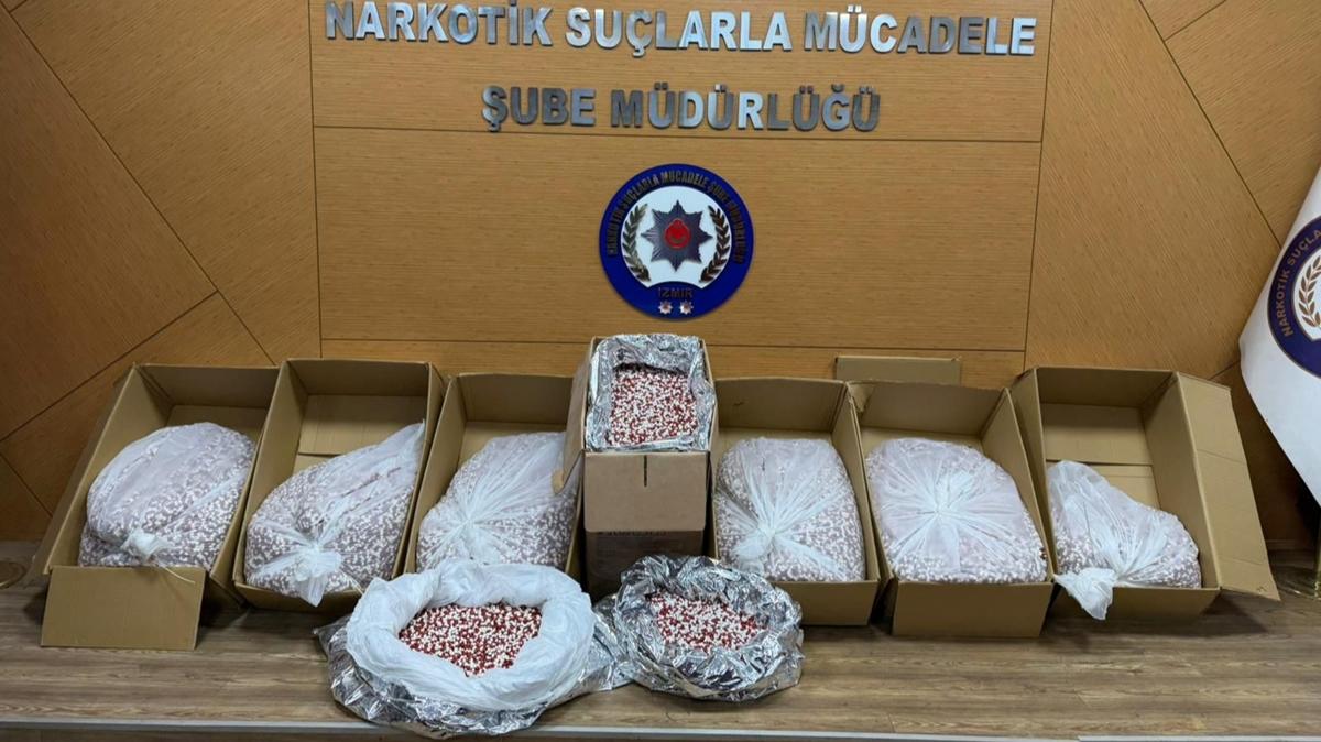 Zehir tacirlerine darbe! 356 bin uyu�turucu hap yakaland�