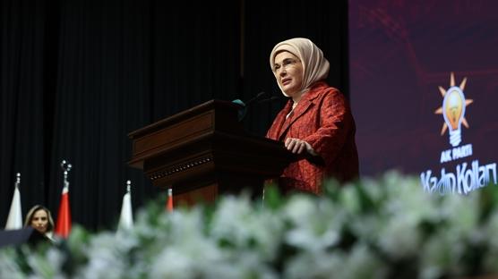 Emine Erdo�an: O s�zde medeniyet ilkokullar�, yeni do�an hastanelerini hedef al�yor