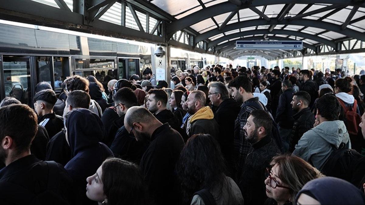 �stanbul'da toplu ta��ma alarm�