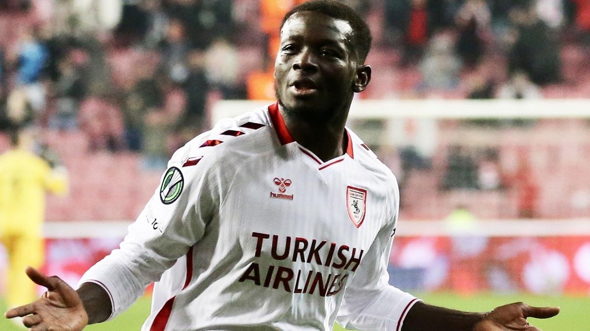 Mouandilmadji 8 golle Konferans Ligi'nin zirvesine oturdu