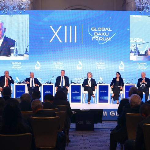 'Orta Koridor' k�resel lojisti�in can suyu olacak! Y�ld�r�m'dan vites y�kseltme mesaj�