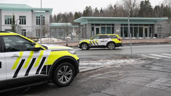 Oslo'daki ABD B�y�kel�ili�i'nde patlama: Su�lamalar� kabul ettiler