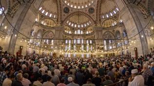 Teravih imamlar�na biraz �efkat