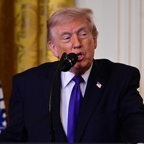 Trump, a�z�ndaki baklay� ��kard�