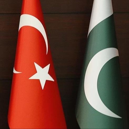 Türkiye ve Pakistan arasında geri sayım: Sismik gemimizi göndereceğiz