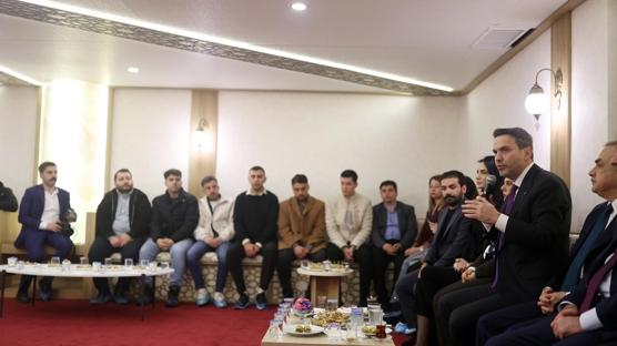 Bakan Bayraktar 'S�z Gen�likte' program�ndayd�: K�z�lelma'm�z, d��a ba��ml�l��� bitirmek