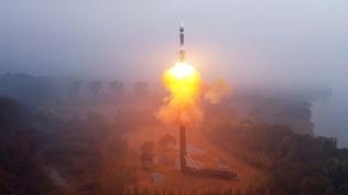 Doğu Asya'da gerilim tırmandı: Balistik füzeler peş peşe fırlatıldı