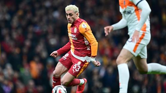 Galatasaray'da Ba�ak�ehir ma��nda 1'i zorunlu 3 de�i�iklik