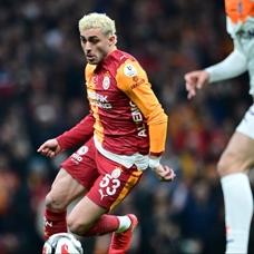 Galatasaray'da Ba�ak�ehir ma��nda 1'i zorunlu 3 de�i�iklik