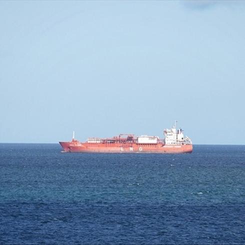 İran saldırıları sonrası Hürmüz Boğazı'ndan mart ayında şu ana kadar 77 gemi geçti