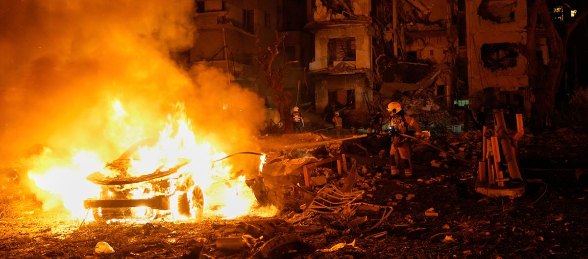 �ran ve Hizbullah e� zamanl� sald�rd�! �srail'e f�ze ve roket ya�d�