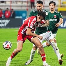 Sivasspor sahas�nda �mraniyespor ile kozlar�n� payla�acak