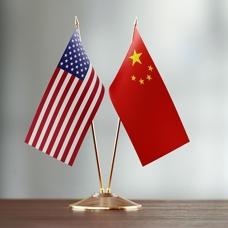 ABD ve �in ekonomi m�zakereleri i�in masada! Paris'te kritik g�r��me