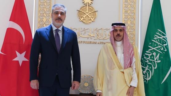 Bakan Fidan'dan bar�� diplomasisi: Suudi Arabistanl� mevkida��yla g�r��t�