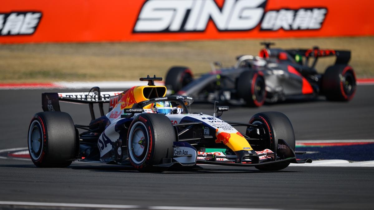 Formula 1'de Bahreyn ve Suudi Arabistan yar��lar� iptal