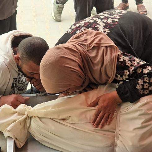 Katil �srail'in Gazze'de katliam: 2'si �ocuk 4 Filistinli �ehit oldu