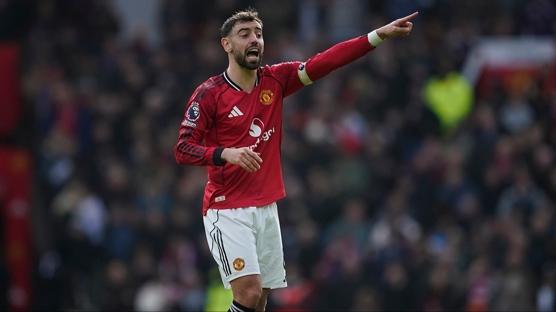 Manchester United, Aston Villa'y� 3 golle ge�ti