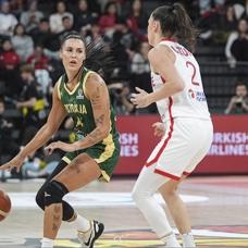 Potanın Perileri, Avustralya'ya direnemedi