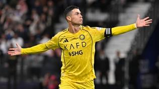 Ronaldo hissedarı olduğu takıma ilk transferini yapıyor