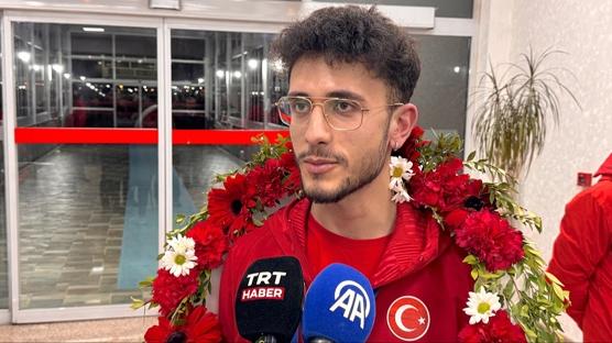 D�nya ���nc�s� Furkan Akar'a Erzurum'da co�kulu kar��lama