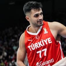Ömer Faruk Yurtseven Golden State Warriors'ta! 10 günlük sözleşme...