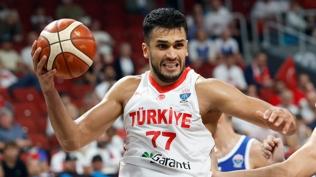 �mer Faruk Yurtseven'den NBA ekibine 10 g�nl�k imza
