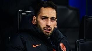 Ve Hakan �alhano�lu geliyor