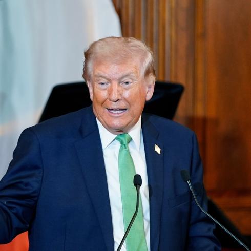 ABD'nin yeni hedefi K�ba! Trump: Yak�nda bir �eyler yapaca��z