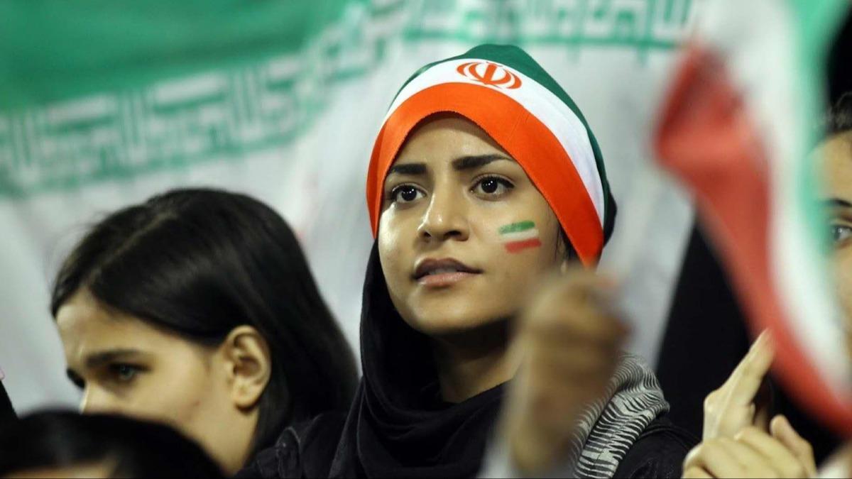 Avustralya'ya iltica etmek i�in yapt�klar� ba�vurudan vazge�mi�lerdi! �ran Milli Kad�n Futbol Tak�m� kafilesi T�rkiye'ye geldi