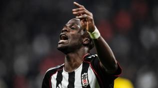 Be�ikta�l� Junior Olaitan' milli davet