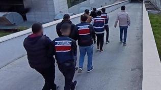 Firari DEA�'l�lar yakaland�! �ok say�da dok�mana el konuldu