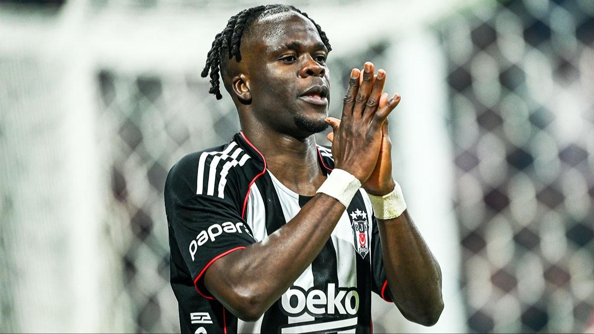 Junior Olaitan en skorer sezonunda